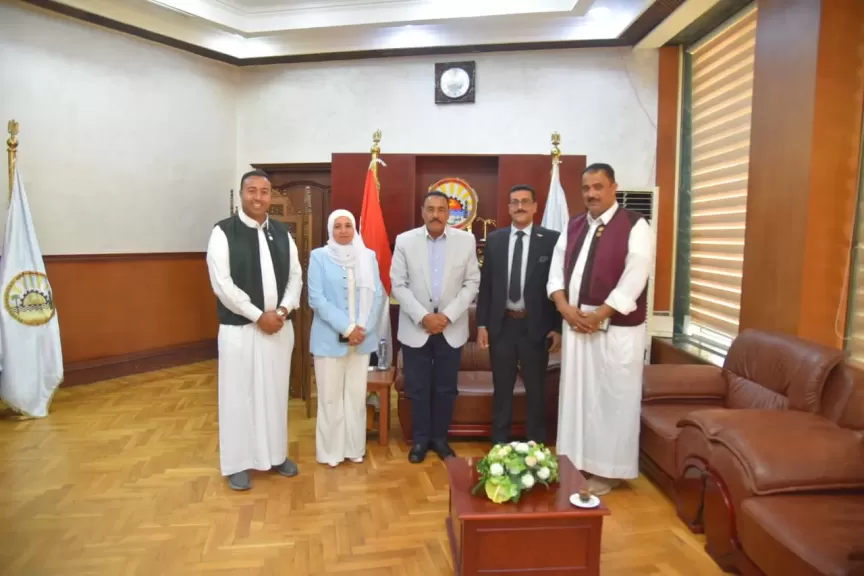 محافظ مطروح يستقبل وفد حزب المصريين الأحرار