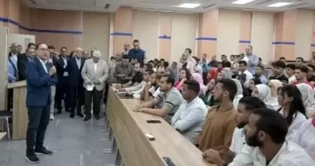 جانب من الزيارة