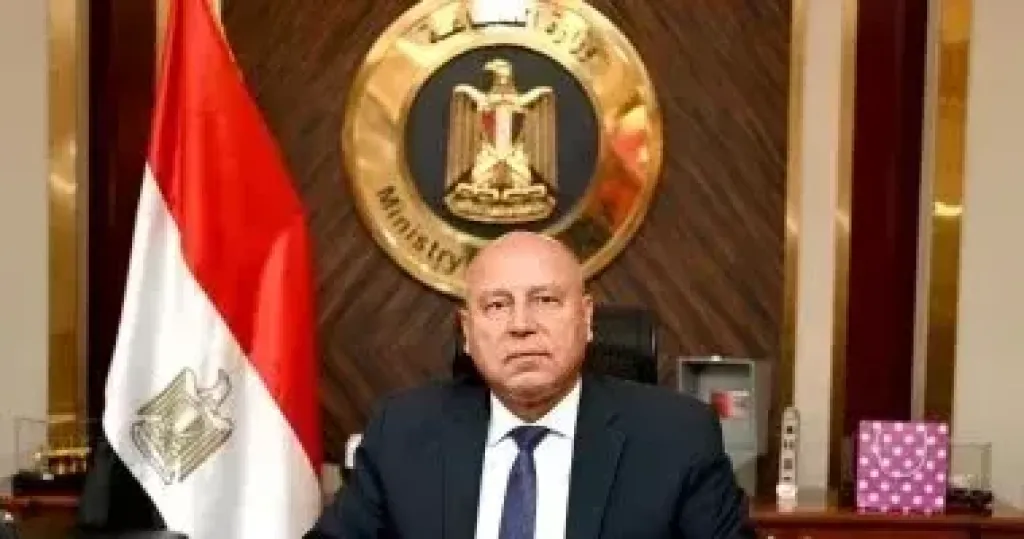 وزير الصناعة