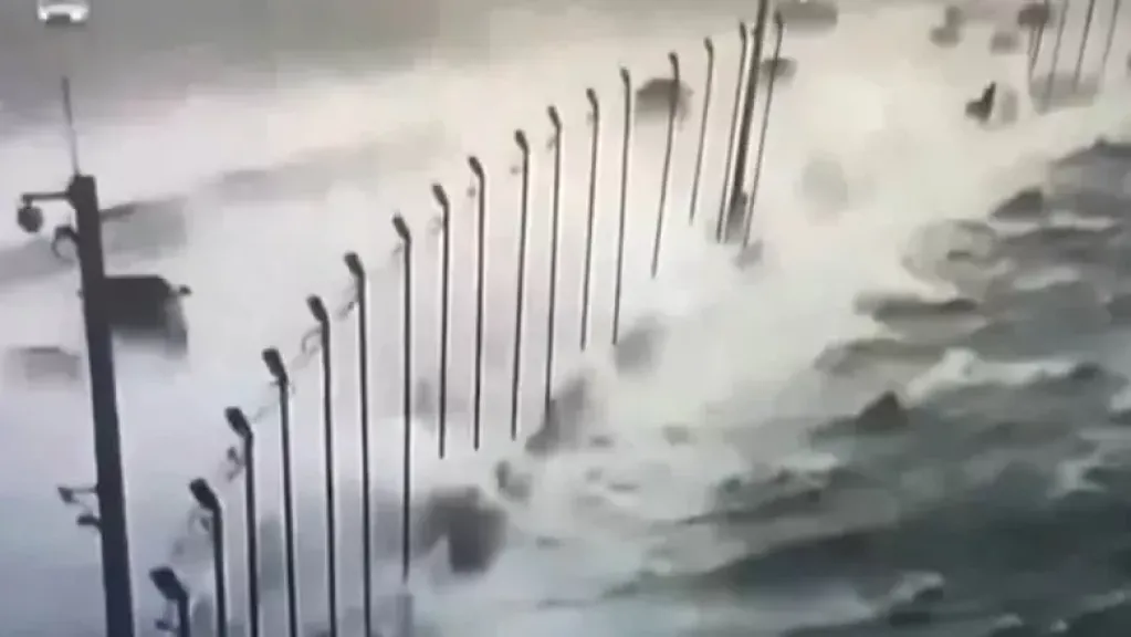 إعصار 