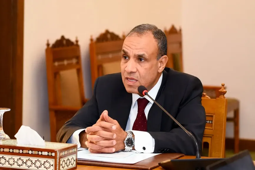 الدكتور بدر عبد العاطي 
