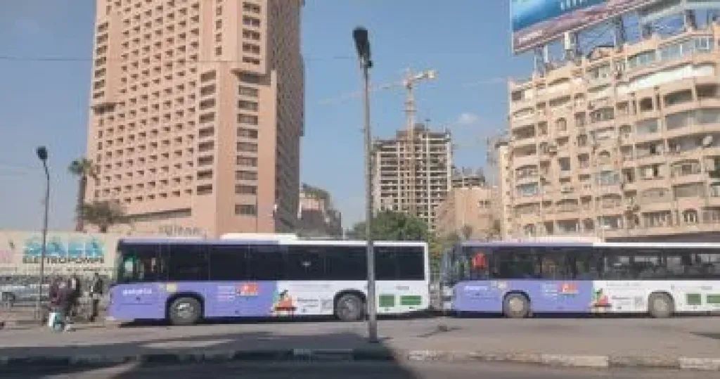 اتوبيسات لخدمة رواد المنتدى الحضرى العالمى بالمجان