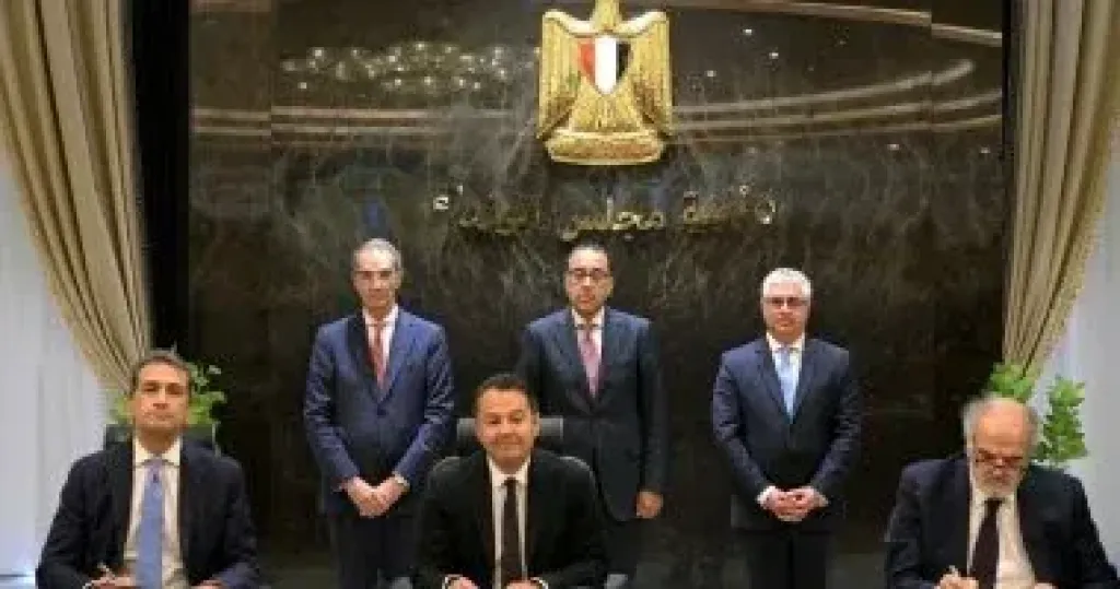 خلال الاجتماع