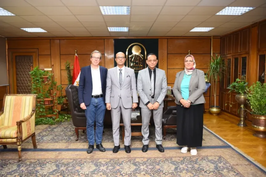رئيس جامعة 