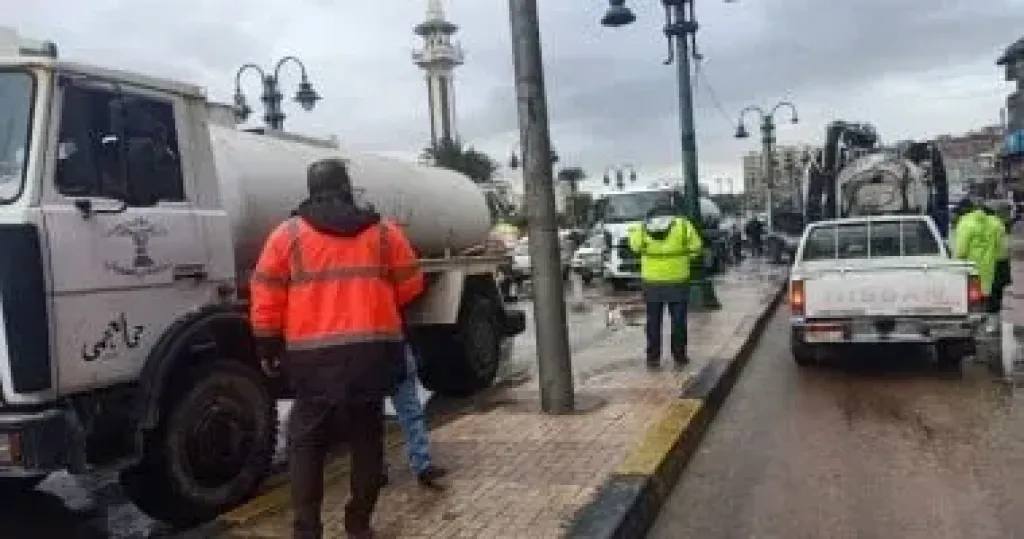 رفع مياه الأمطار 