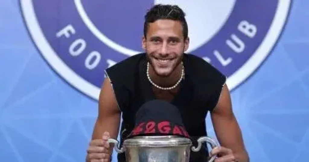 رمضان صبحي جناح فريق الكرة الأول بنادي بيراميدز