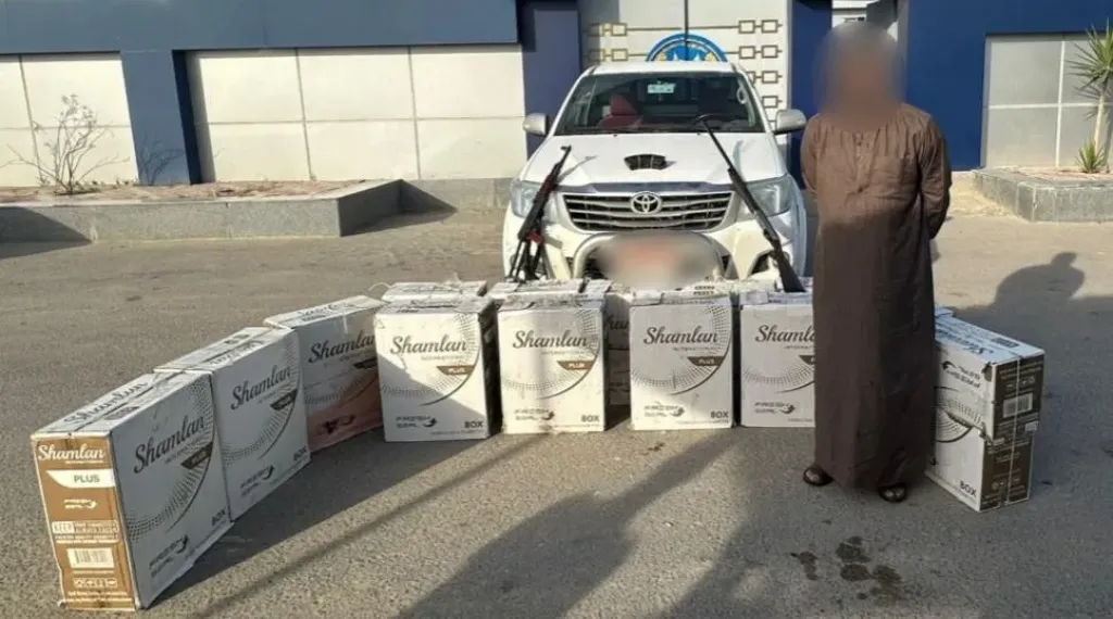 أسلحة نارية بدون ترخيص وسجائر مهربة بمطروح