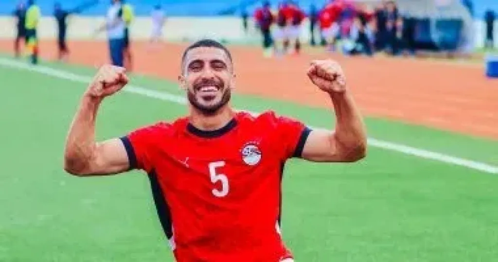 محمد ربيعة مدافع فريق سموحة ومنتخب مصر