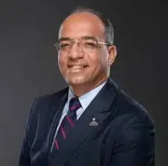 النائب علي مهران