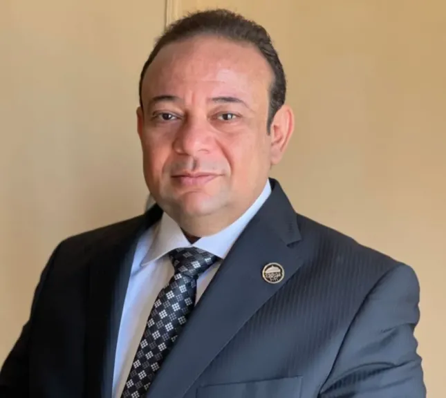 النائب محمد لبيب