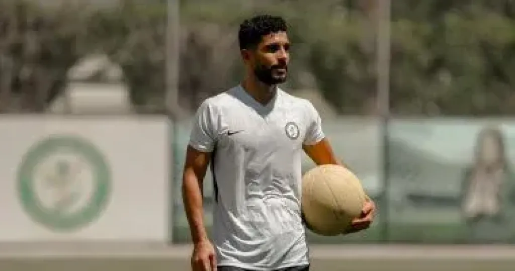 أيمن أشرف