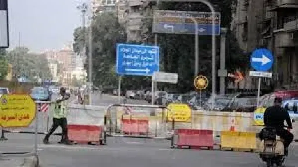 غلق شارع الروضه بمصر القديمة 