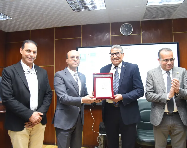 رئيس جامعة 