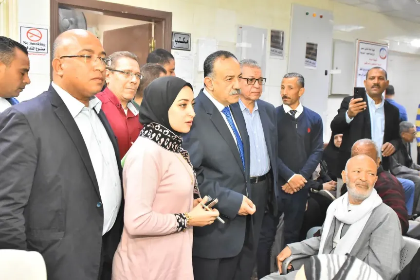 محافظ أسيوط 