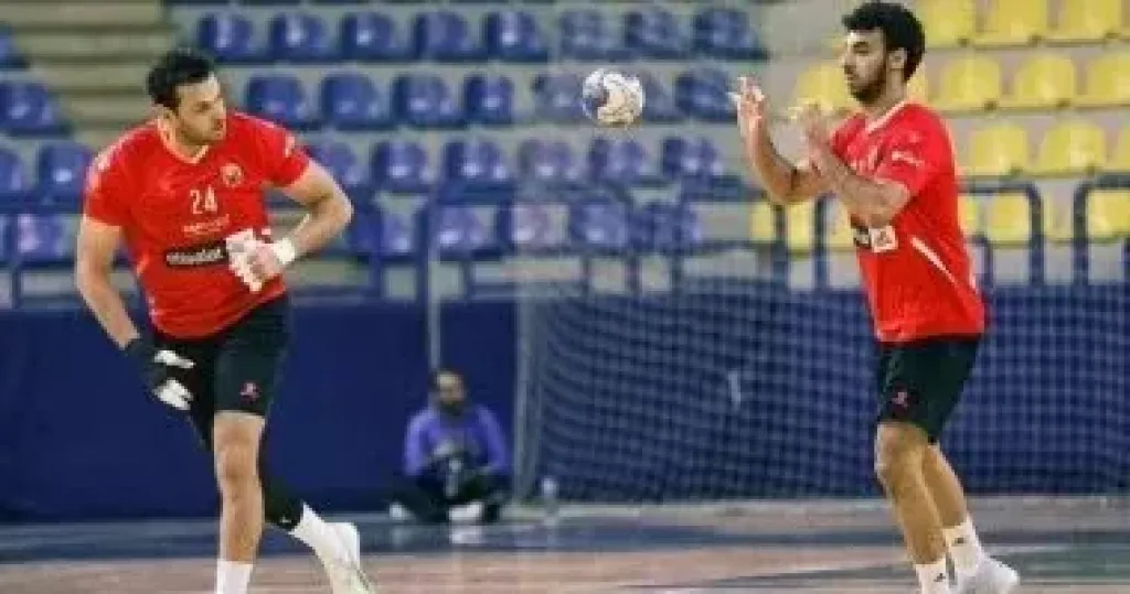 يد الاهلي 