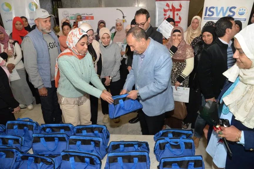 محافظ أسيوط 