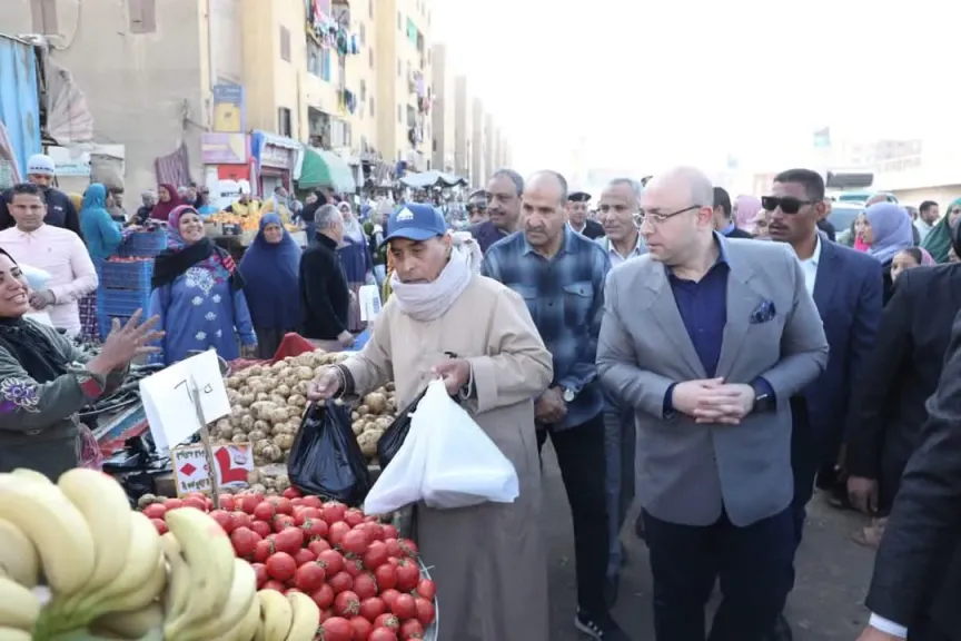 محافظ بني سويف يتفقد  استمرار مبادرة  سوق "اليوم الواحد"   بكل المدن  