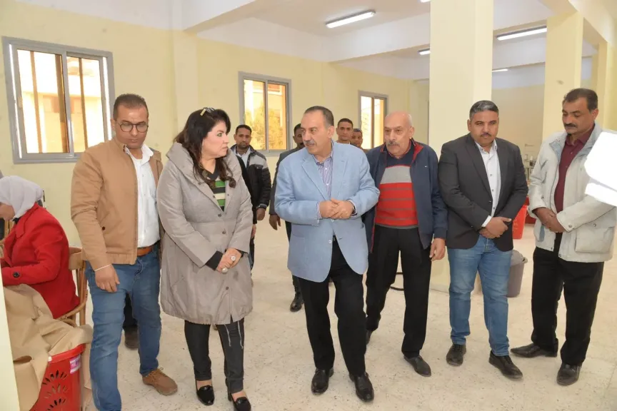 محافظ أسيوط 