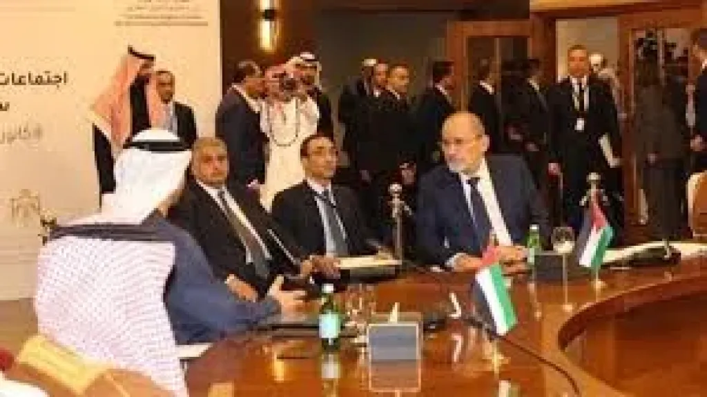  اجتماع لجنة الاتصال العربية