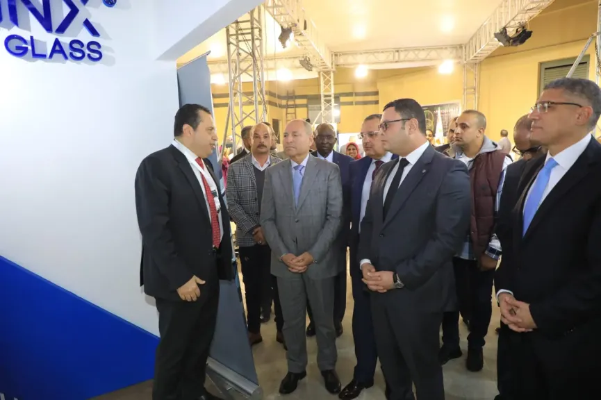 وزير الإسكان ومحافظ القاهرة 