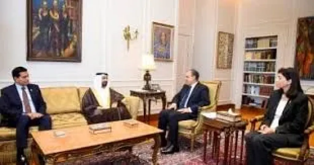 وزير الخارجية 