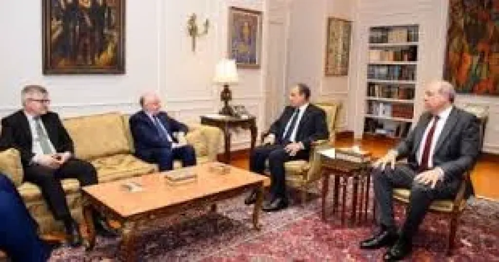وزير الخارجية يلتقي أمين عام المنظمة الدولية للطيران المدني 