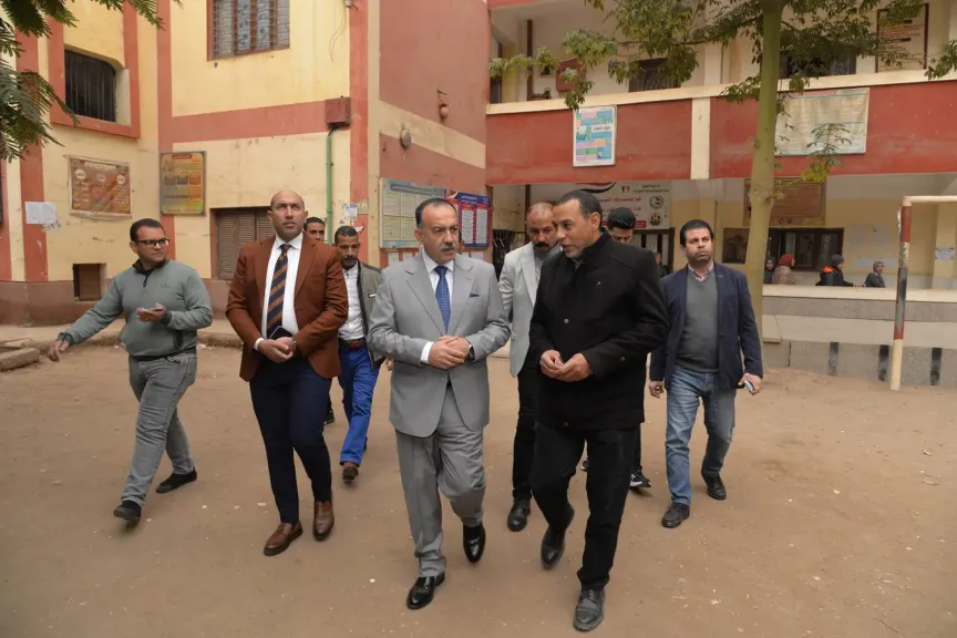 محافظ أسيوط 