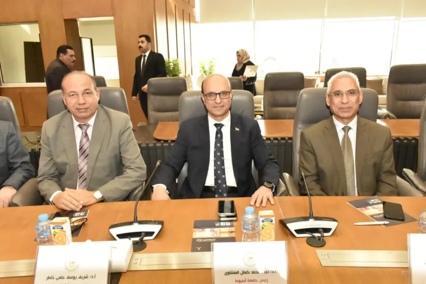 رئيس جامعة 