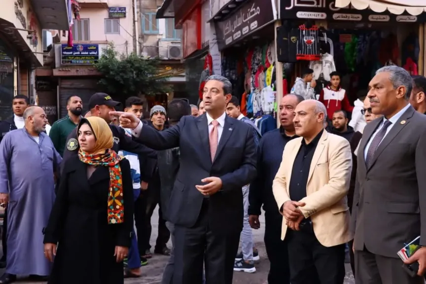 محافظ دمياط يبحث الموقف الحالى لسوق فارسكور  