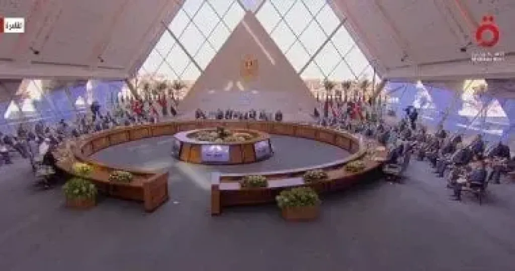 قمة الدول الثماني الإسلامي