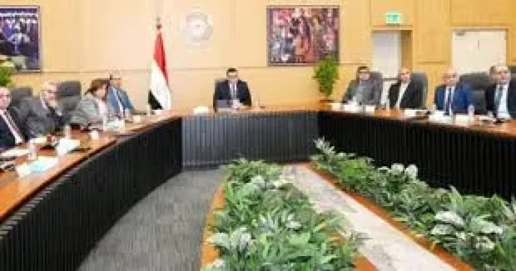 اجتماع وزير الإسكان 