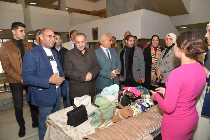 محافظ أسيوط 