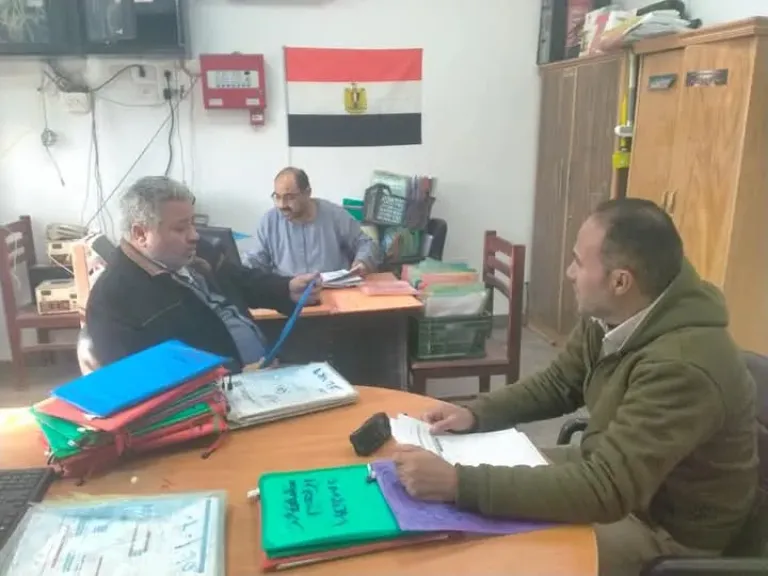 اثناء تقديما تصالح للموظفين