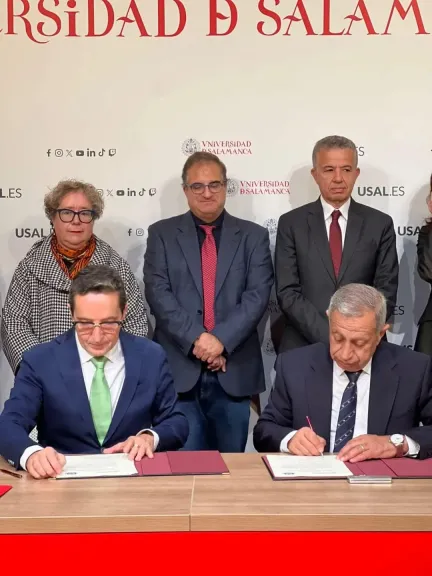 الأكاديمية العربية توقع اتفاقية تعاون مشترك