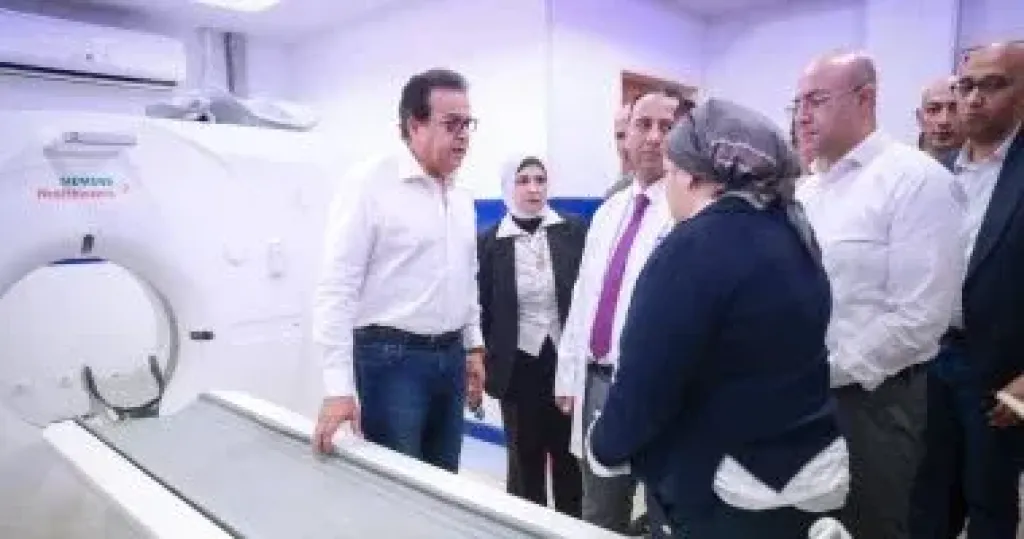وزير الصحة يتفقد مستشفى إهناسيا