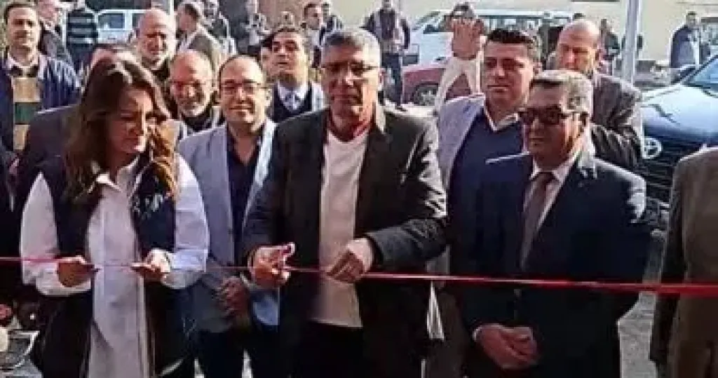 محافظ الجيزة يفتتح معرض لبيع السلع الغذائية بأسعار مخفضة