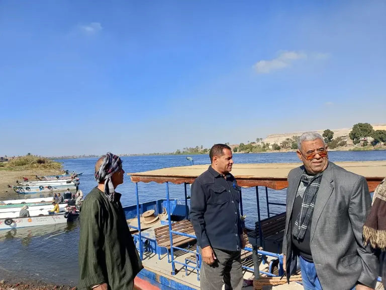 جانب من متابعه 