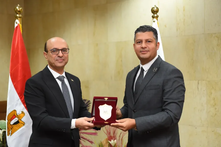 رئيس جامعة 