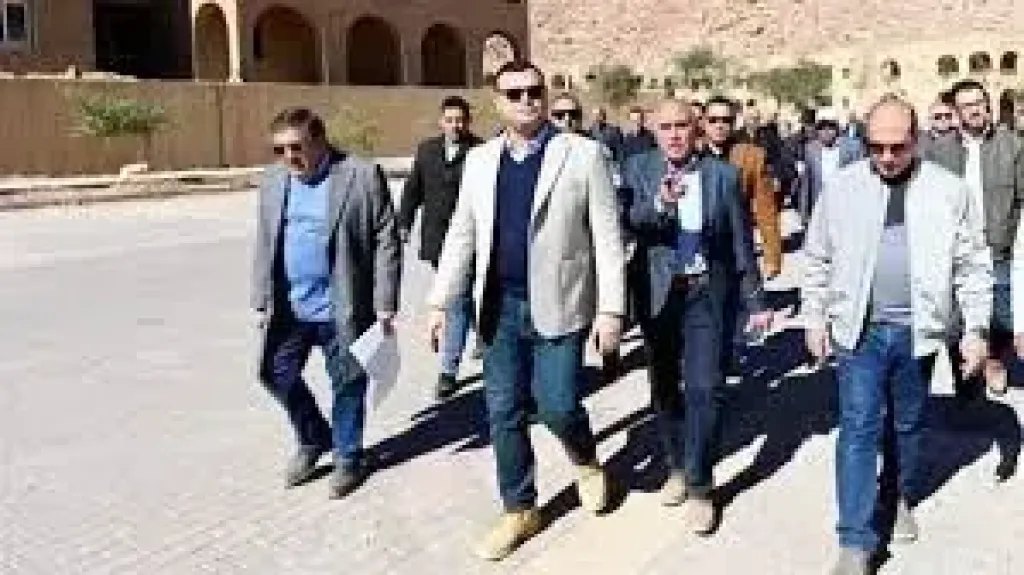 جولة وزير الإسكان 