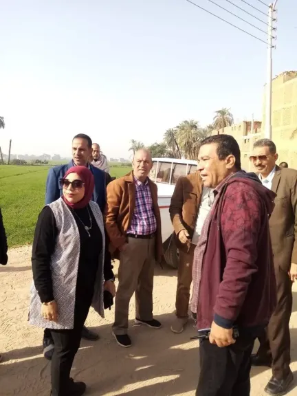 جانب من متابعه 