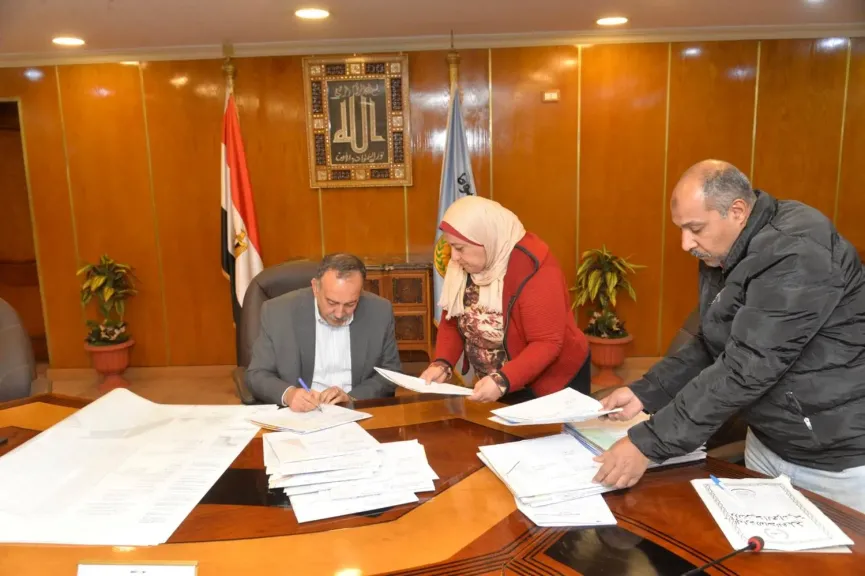 محافظ أسيوط 
