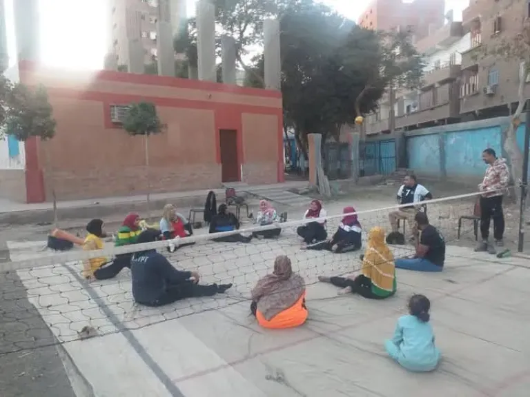 جانب من متابعه 