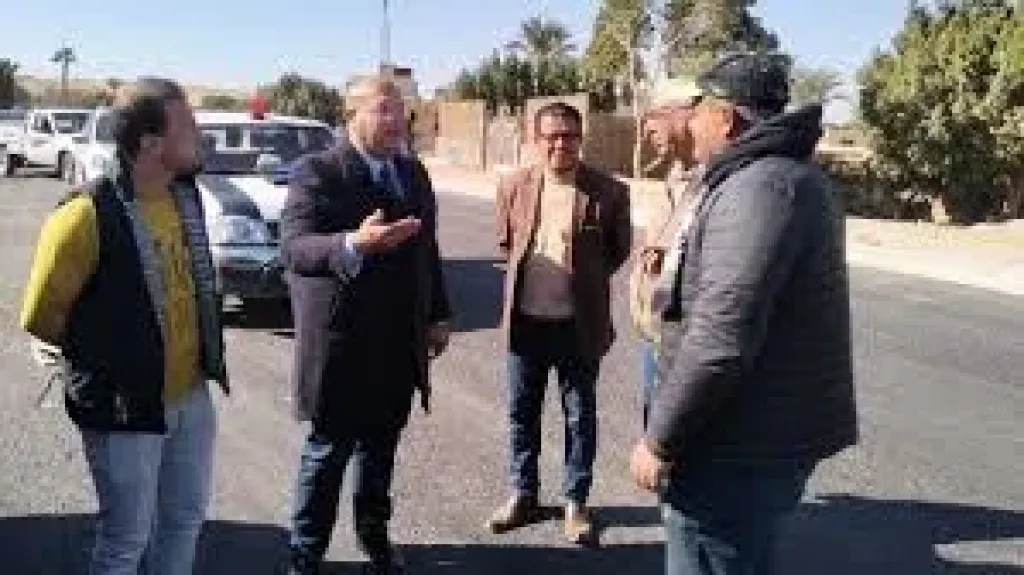 نائب محافظ الجيزة يتفقد مشروعات الصرف الصحى 