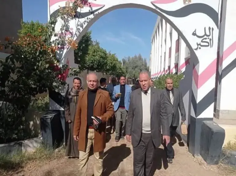 محافظ أسيوط 