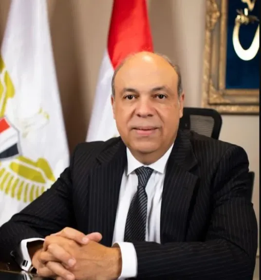 الدكتور سامح الحفني وزير الطيران المدني