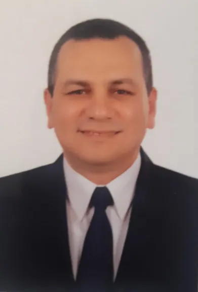 الدكتور محمد عادل شتا