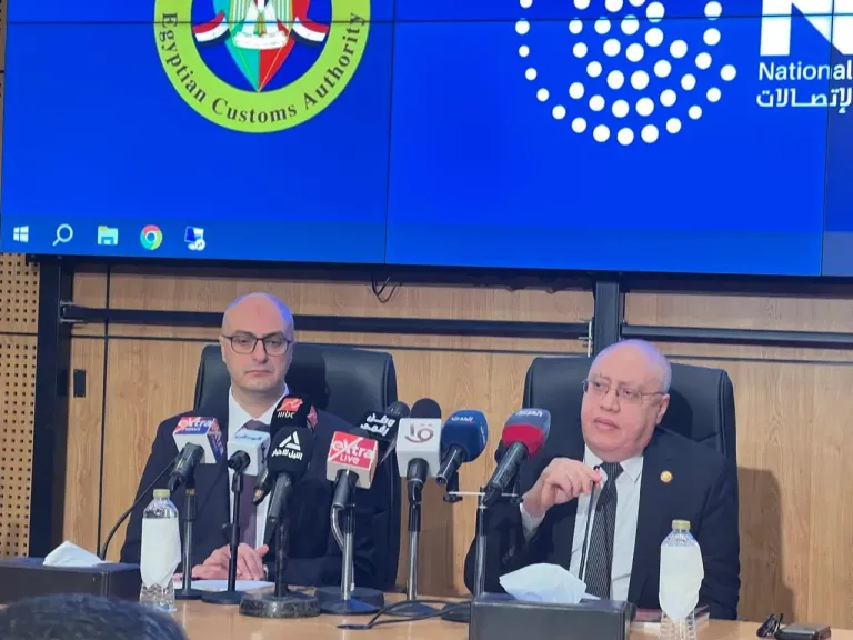  الموبايل الاستخدام الشخصي معفي من الجمارك بشرط التسجيل