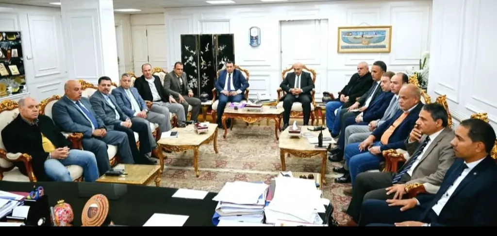 إجتماع محافظ البحيرة 
