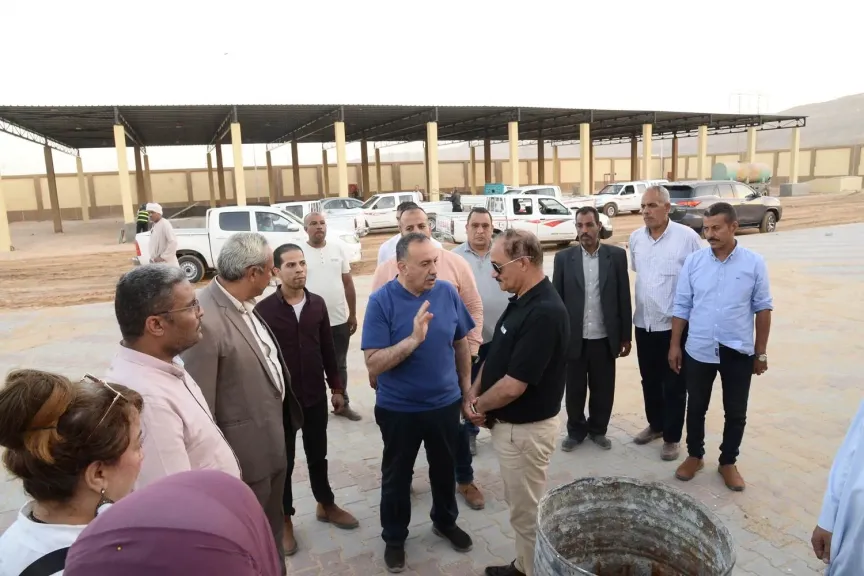 محافظ أسيوط 