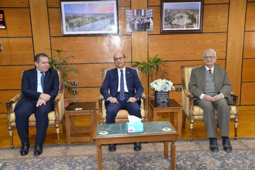 رئيس جامعة 